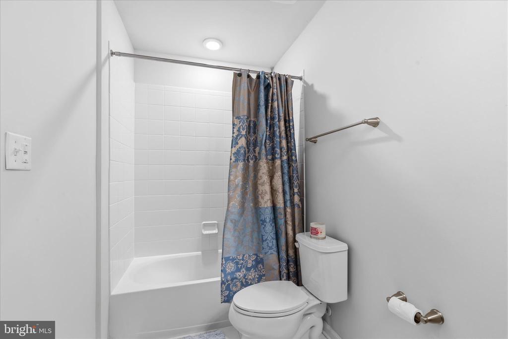 1623 FOWLER RIDGE COURT