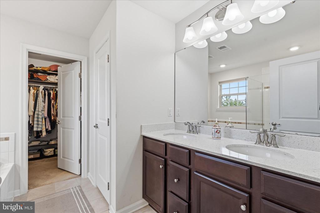 1623 FOWLER RIDGE COURT
