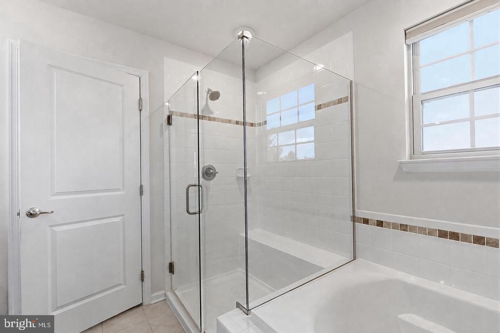 1623 FOWLER RIDGE COURT