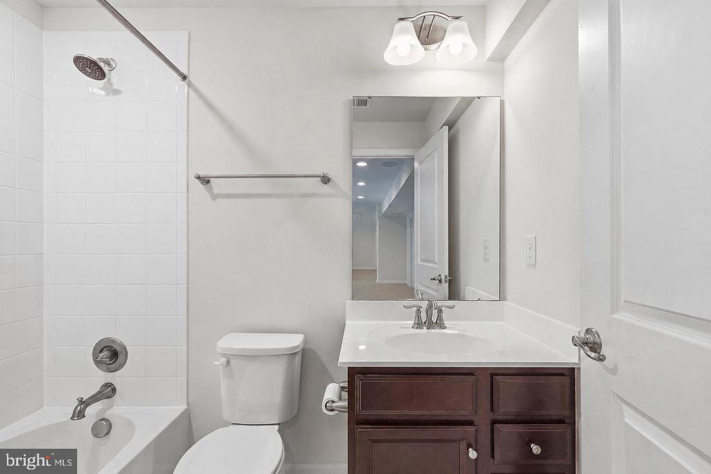 1623 FOWLER RIDGE COURT