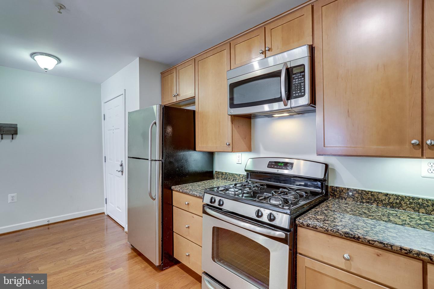 4149 S FOUR MILE RUN DRIVE Unit: 101
