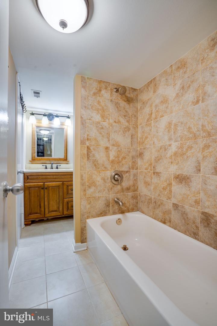 74 N BEDFORD STREET Unit: 74A