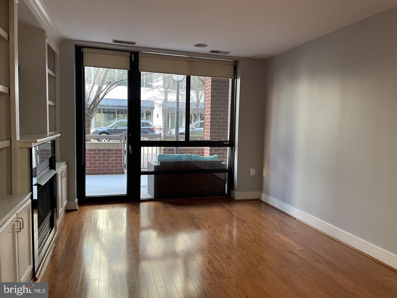 1200 N HARTFORD STREET Unit: 104