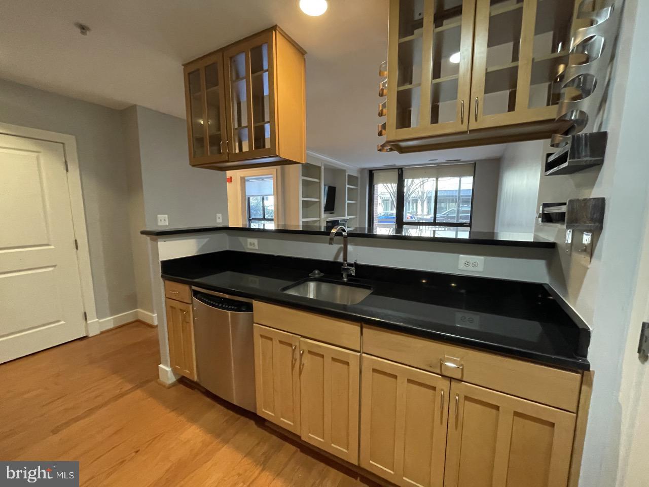 1200 N HARTFORD STREET Unit: 104