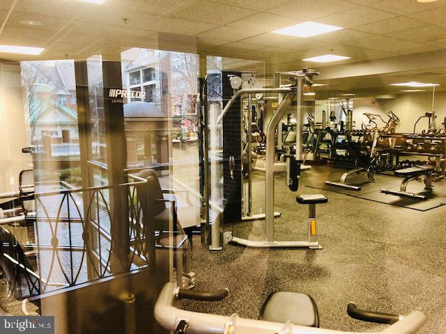 1276 N WAYNE STREET Unit: 906