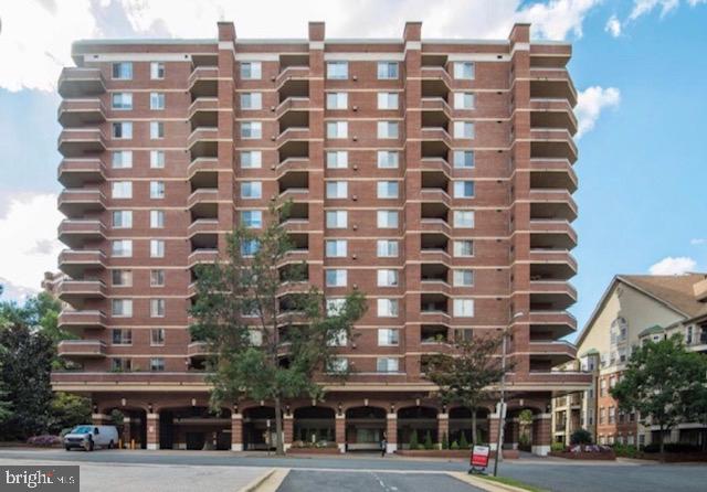 1276 N WAYNE STREET Unit: 906