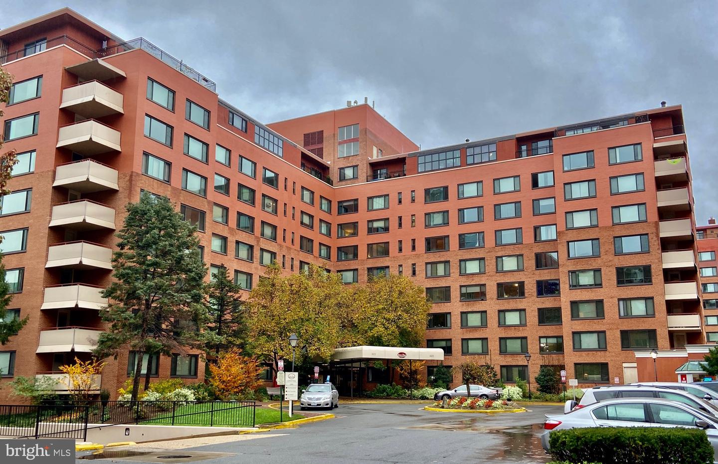 1021 ARLINGTON BOULEVARD Unit: 220