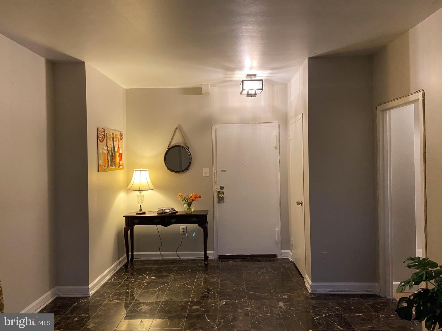 1021 ARLINGTON BOULEVARD Unit: 220