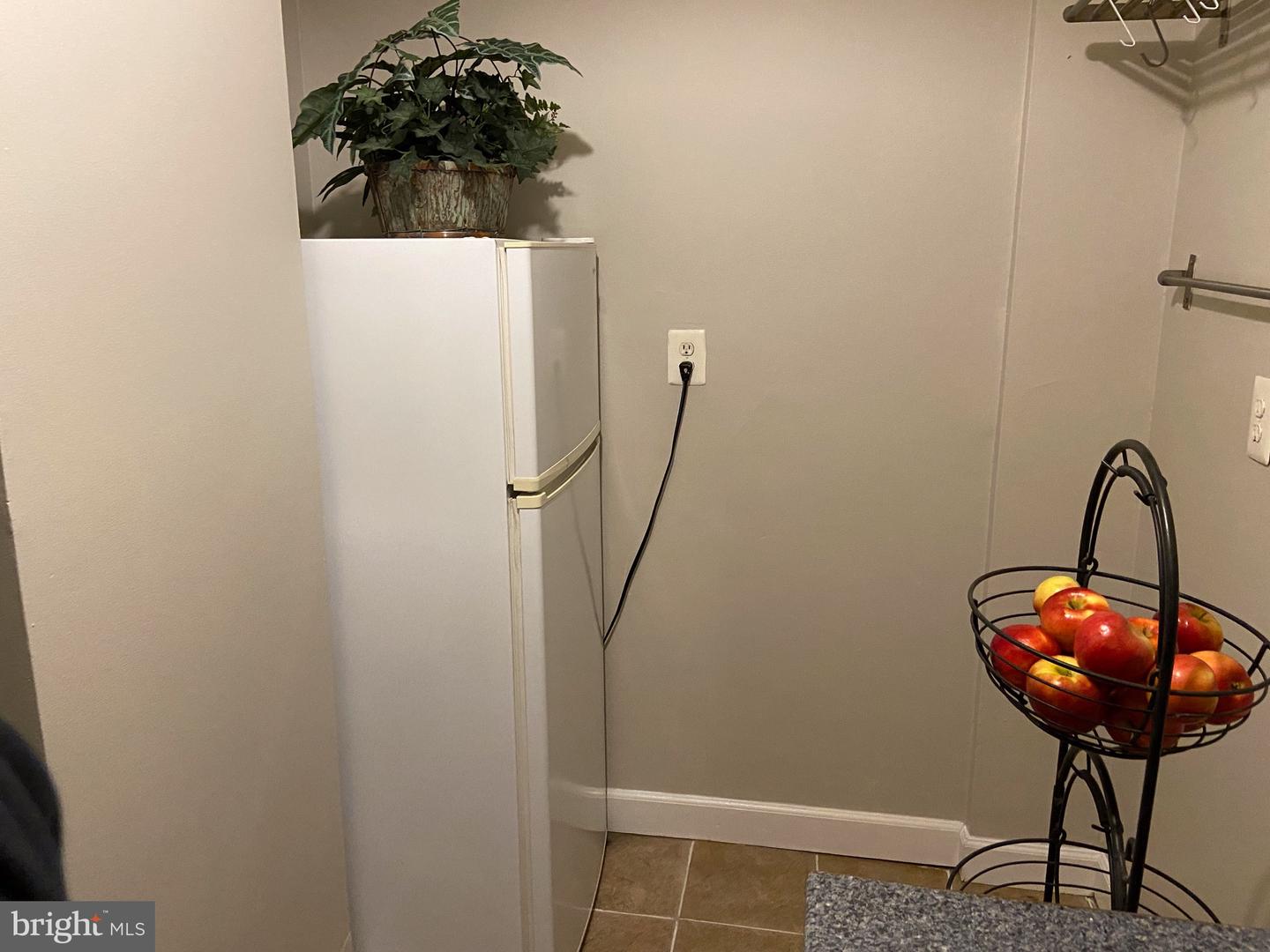 1021 ARLINGTON BOULEVARD Unit: 220