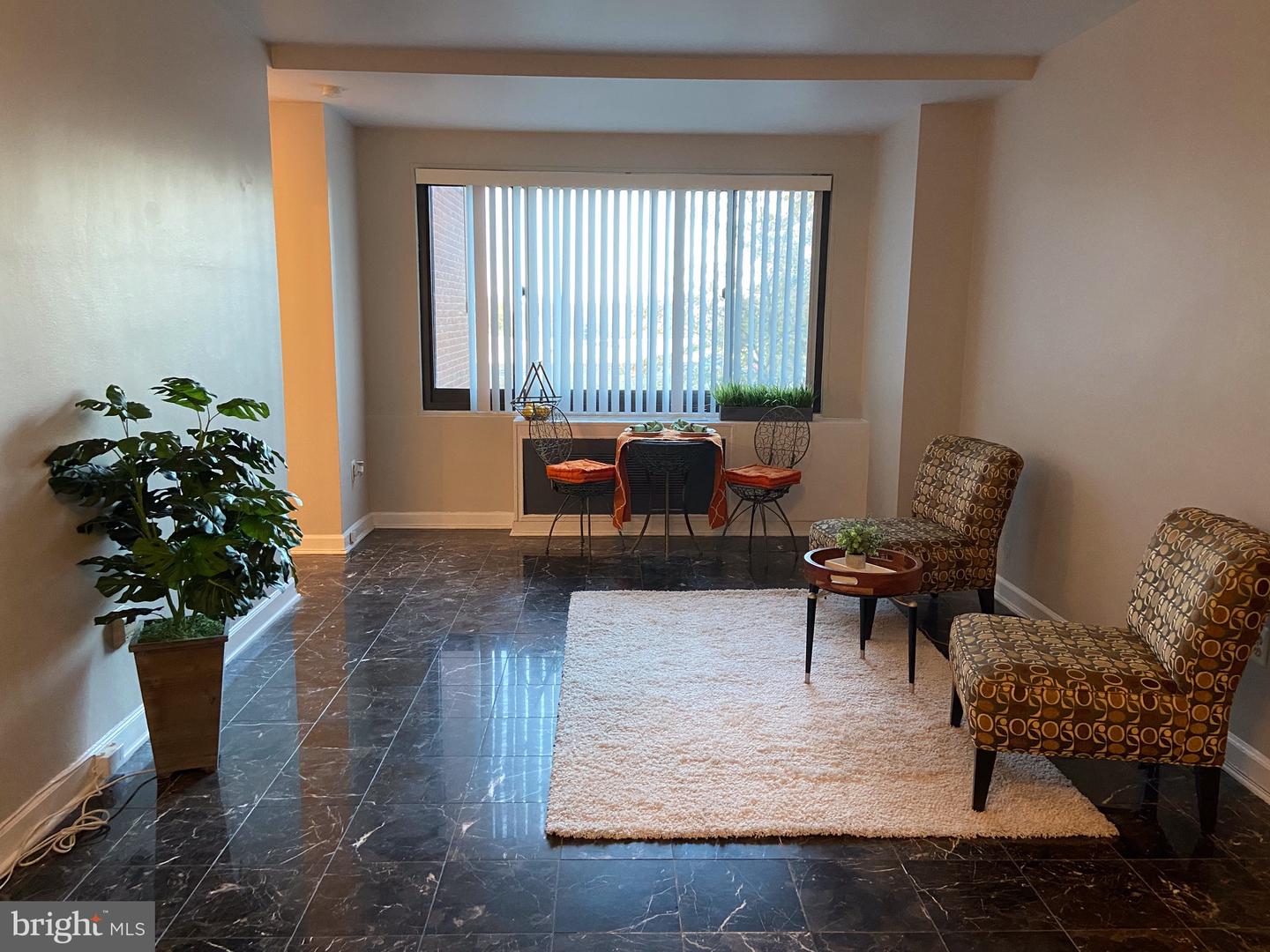 1021 ARLINGTON BOULEVARD Unit: 220