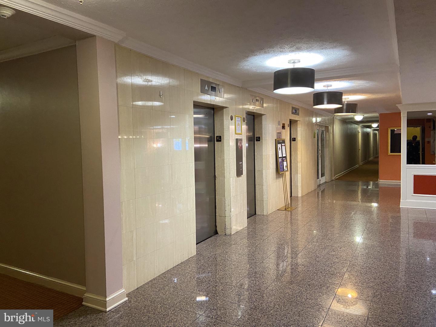 1021 ARLINGTON BOULEVARD Unit: 220