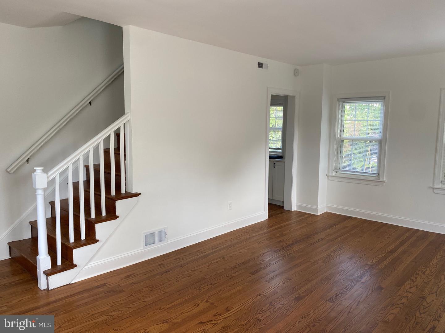 3800 S 9TH