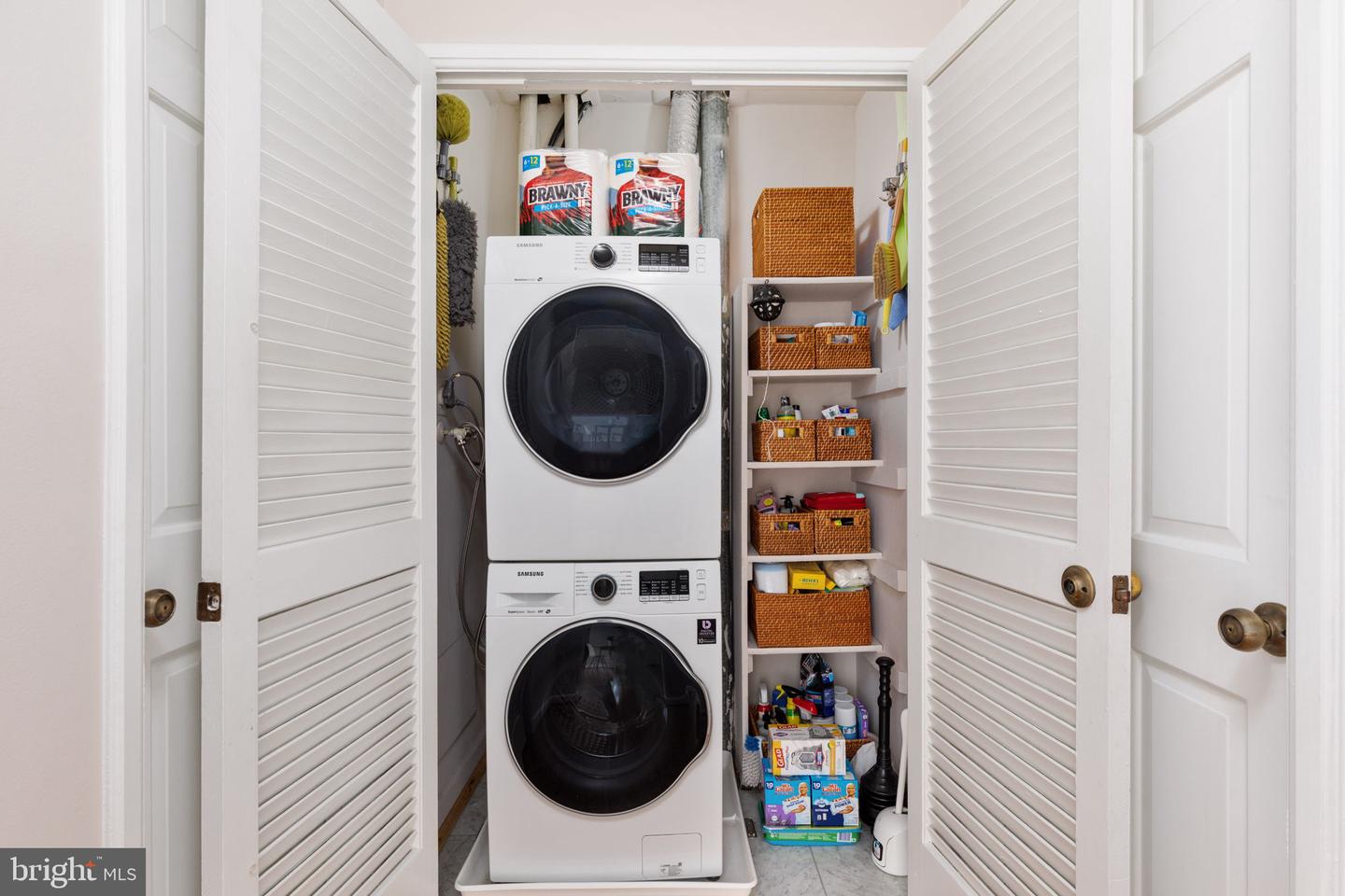 3046 S ABINGDON STREET Unit: C2