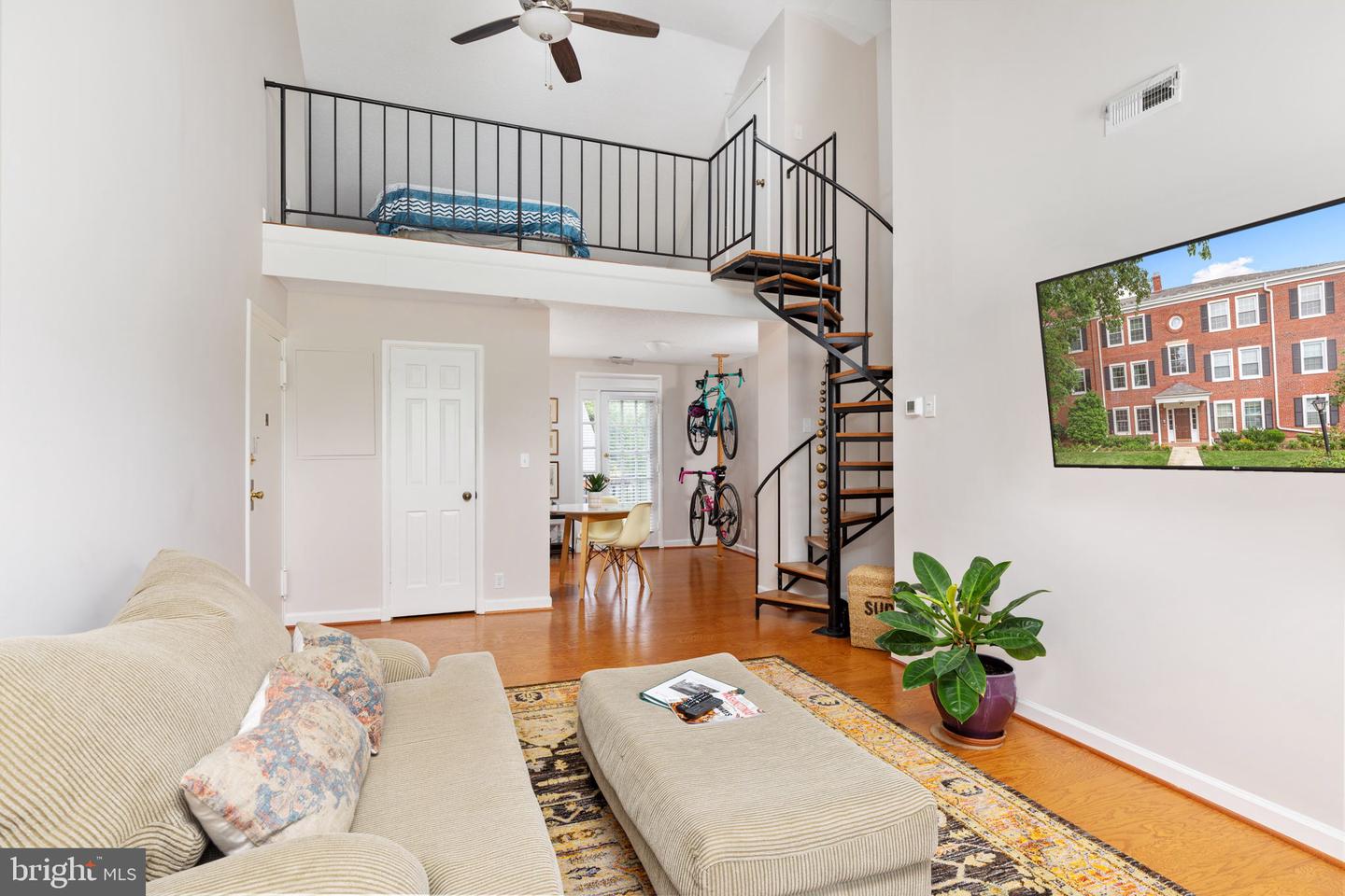 3046 S ABINGDON STREET Unit: C2