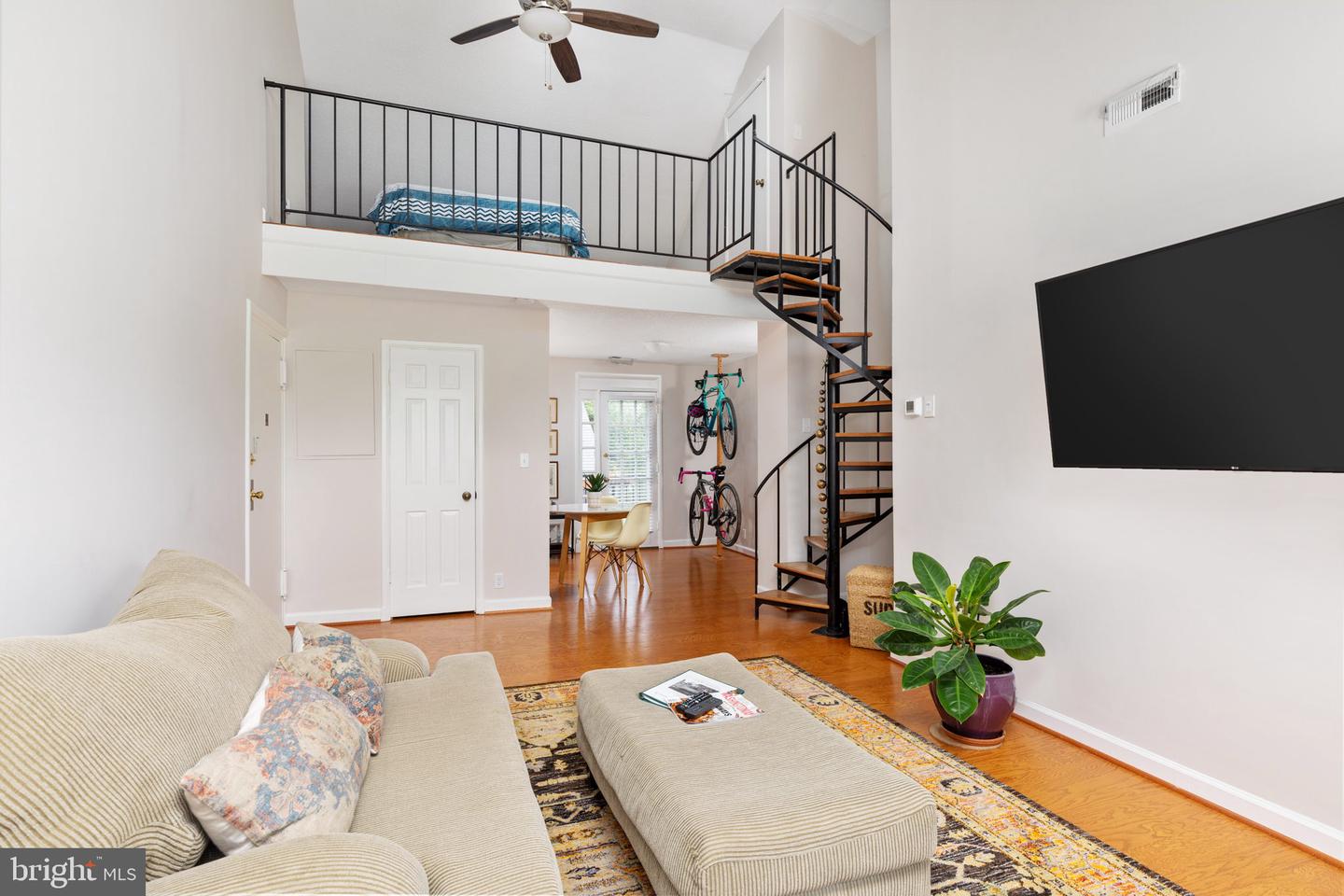 3046 S ABINGDON STREET Unit: C2
