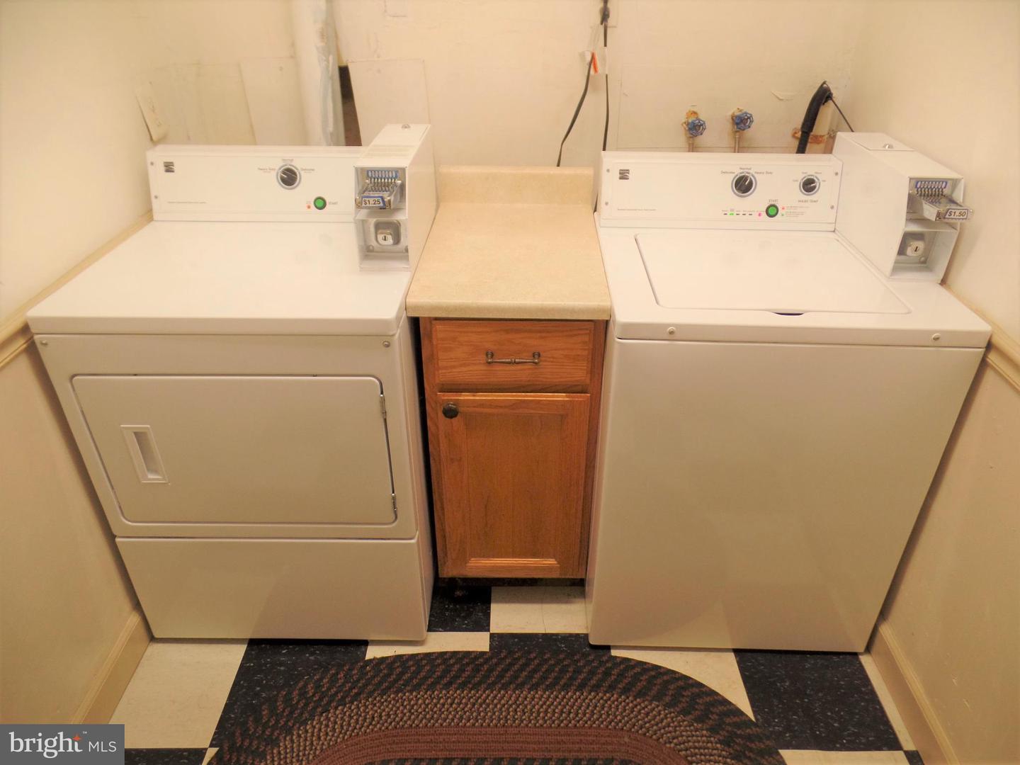 1400 N KENILWORTH STREET Unit: 8