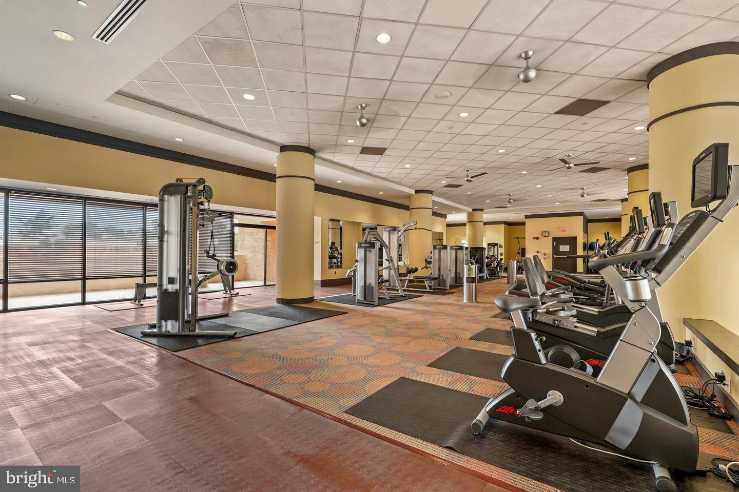 4500 S FOUR MILE RUN DRIVE Unit: 526