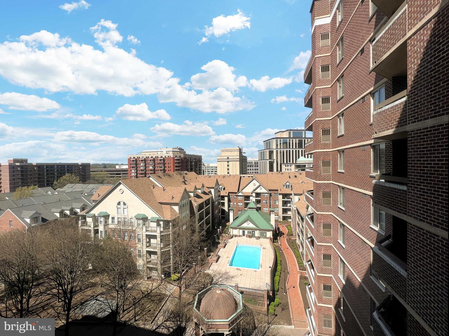 1276 N WAYNE STREET Unit: 906