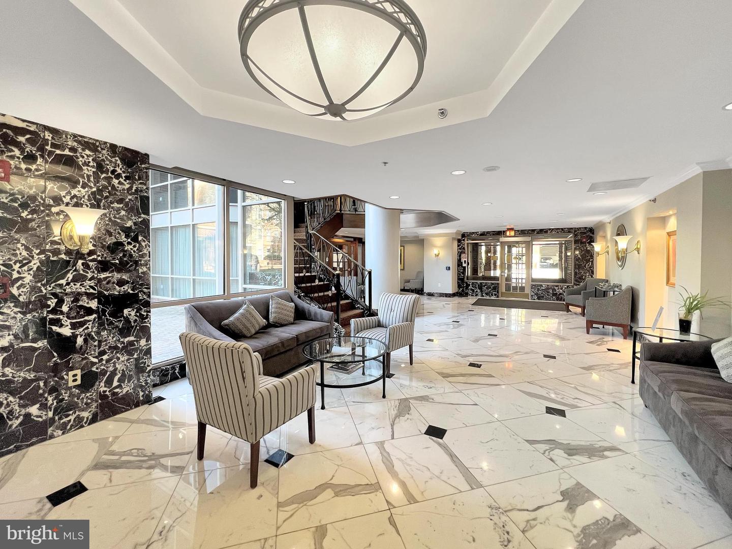 1276 N WAYNE STREET Unit: 906
