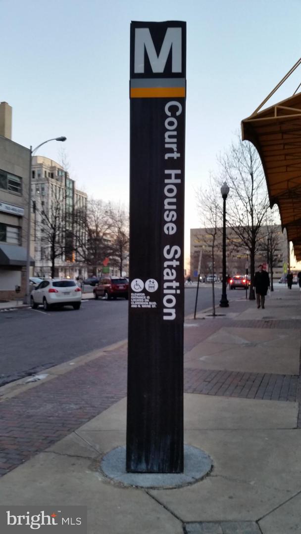 1735 N TROY STREET Unit: 8-413