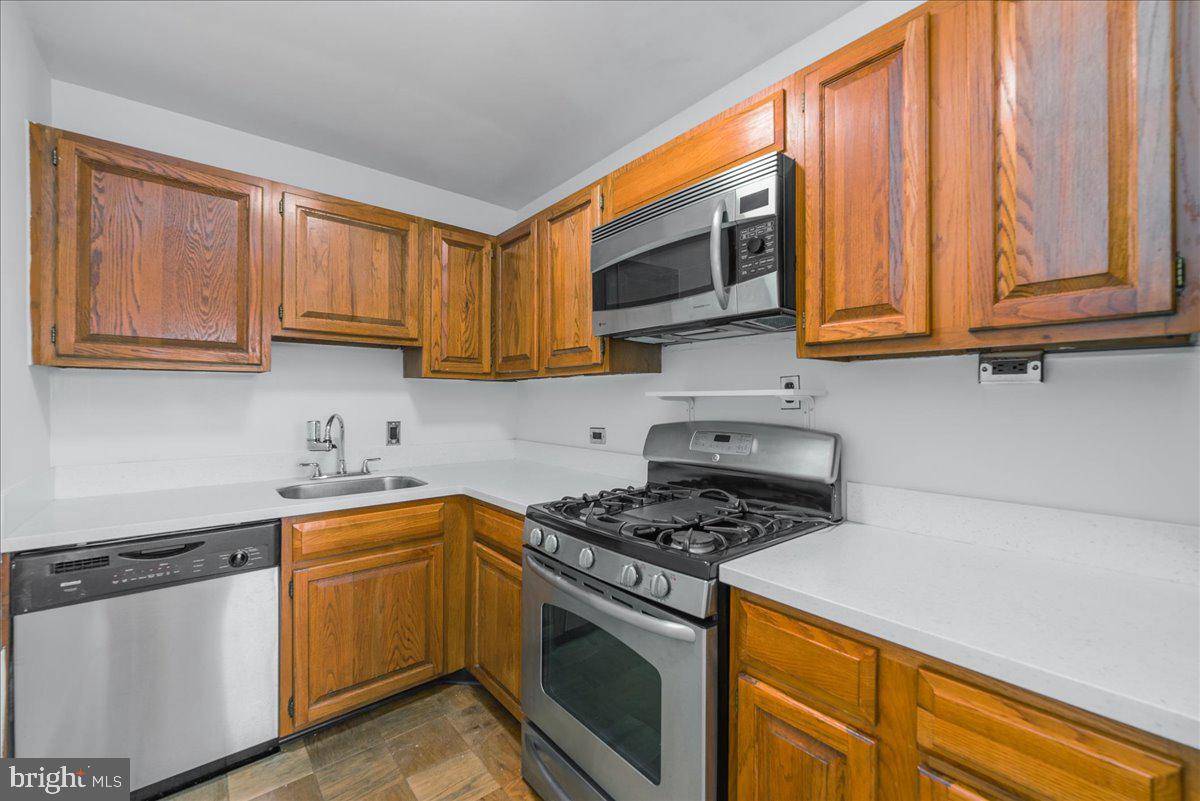 3000 SPOUT RUN PARKWAY Unit: A604