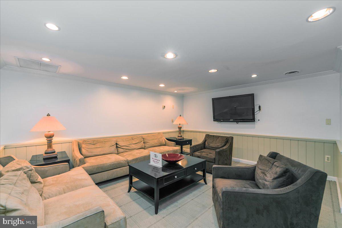 3000 SPOUT RUN PARKWAY Unit: A604