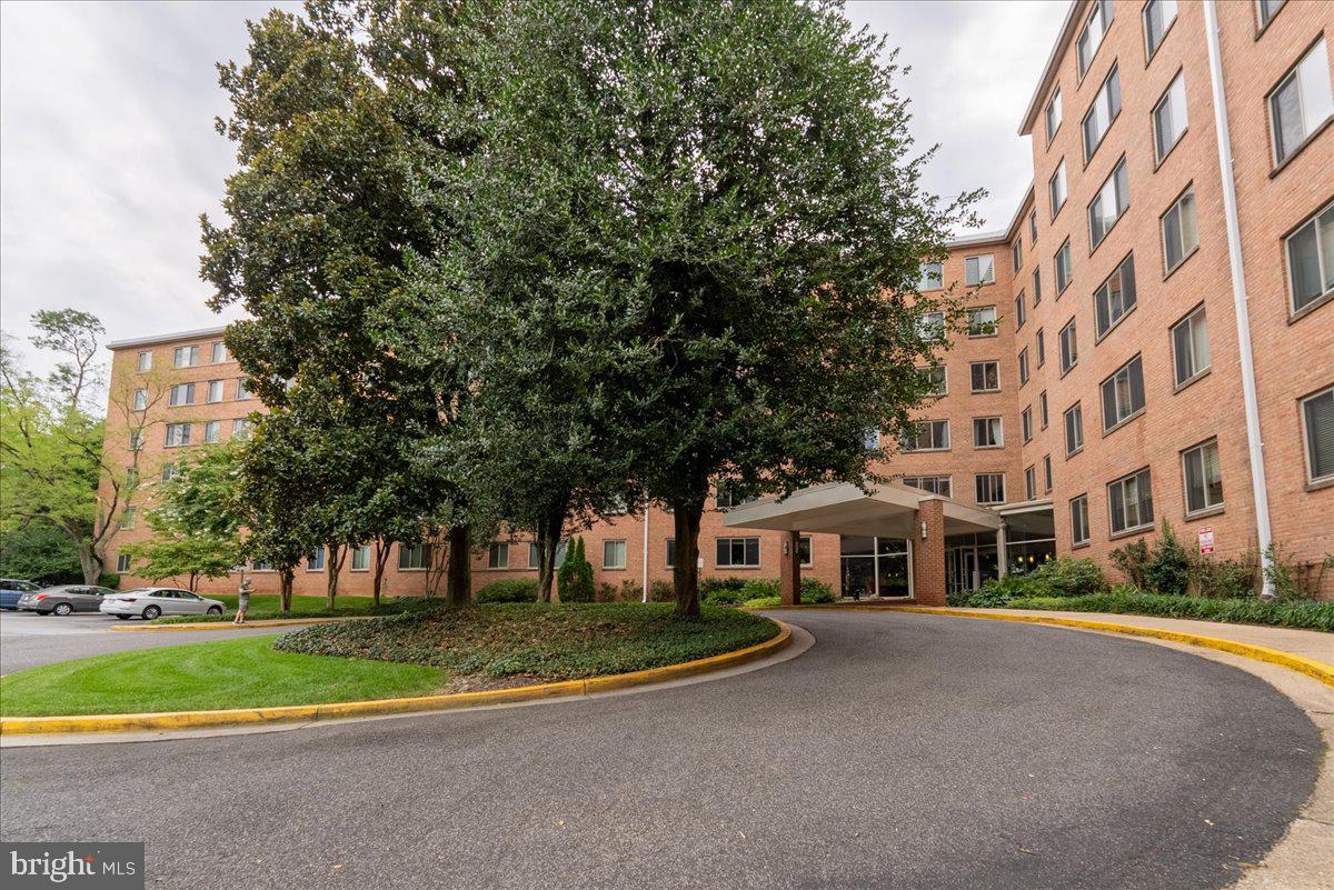 3000 SPOUT RUN PARKWAY Unit: A604