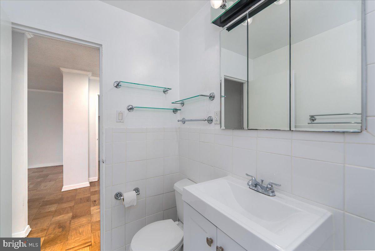 3000 SPOUT RUN PARKWAY Unit: A604