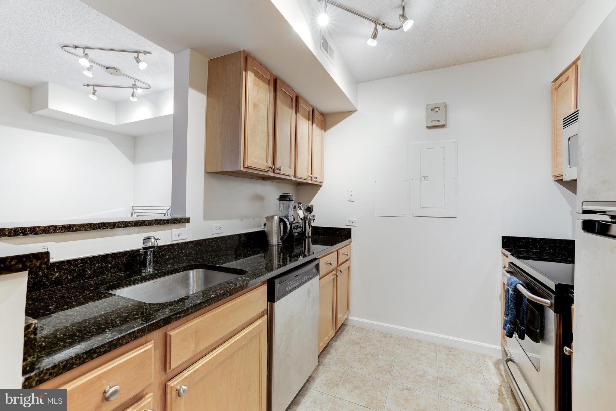 880 N POLLARD STREET Unit: 222