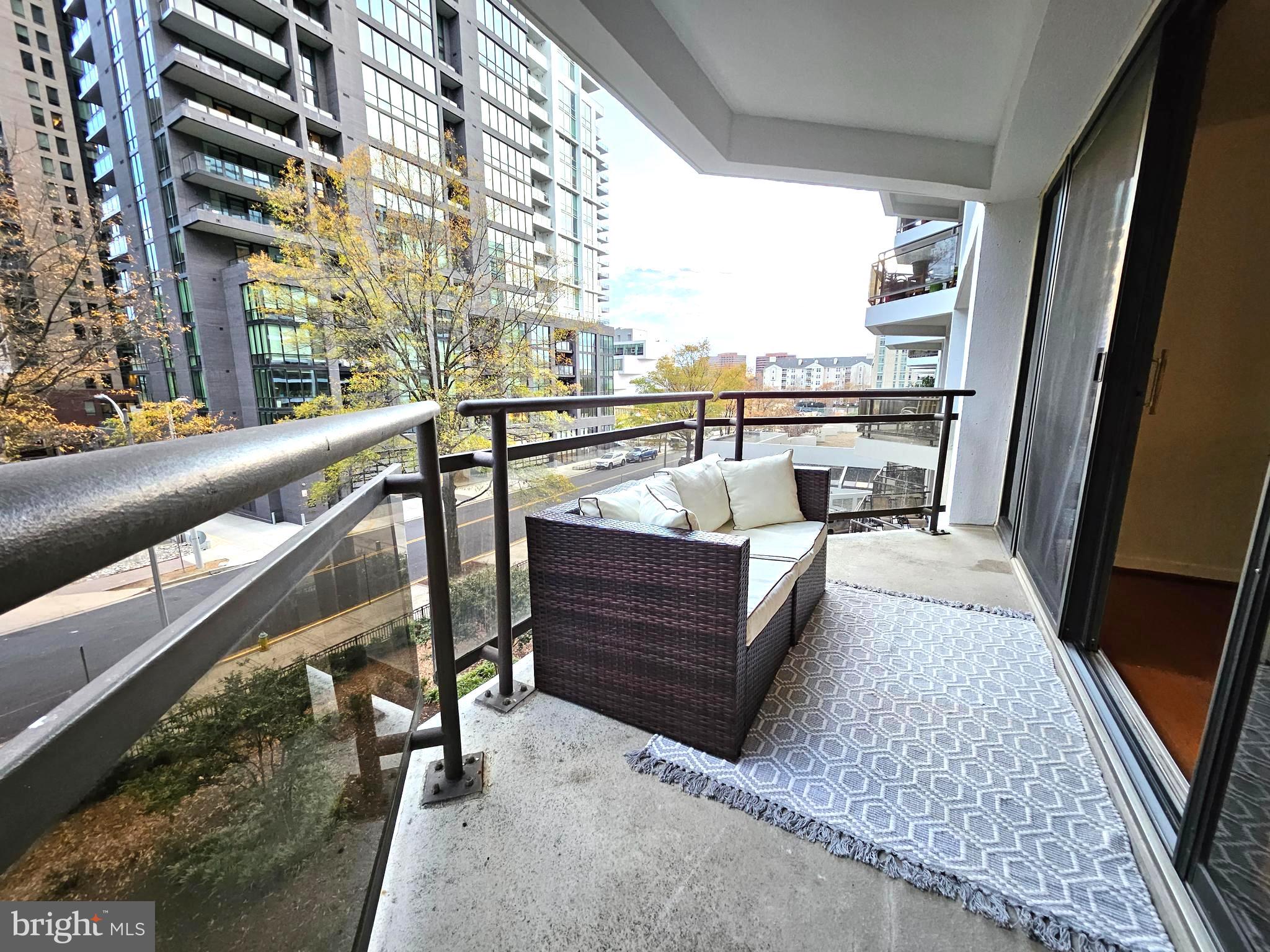 1530 Key BOULEVARD Unit: 421