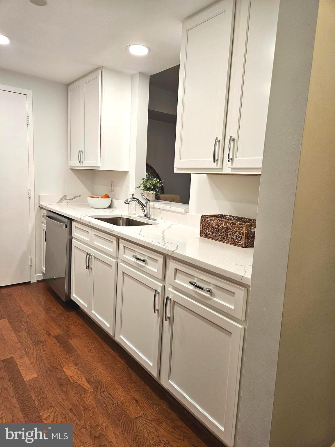 1530 Key BOULEVARD Unit: 421