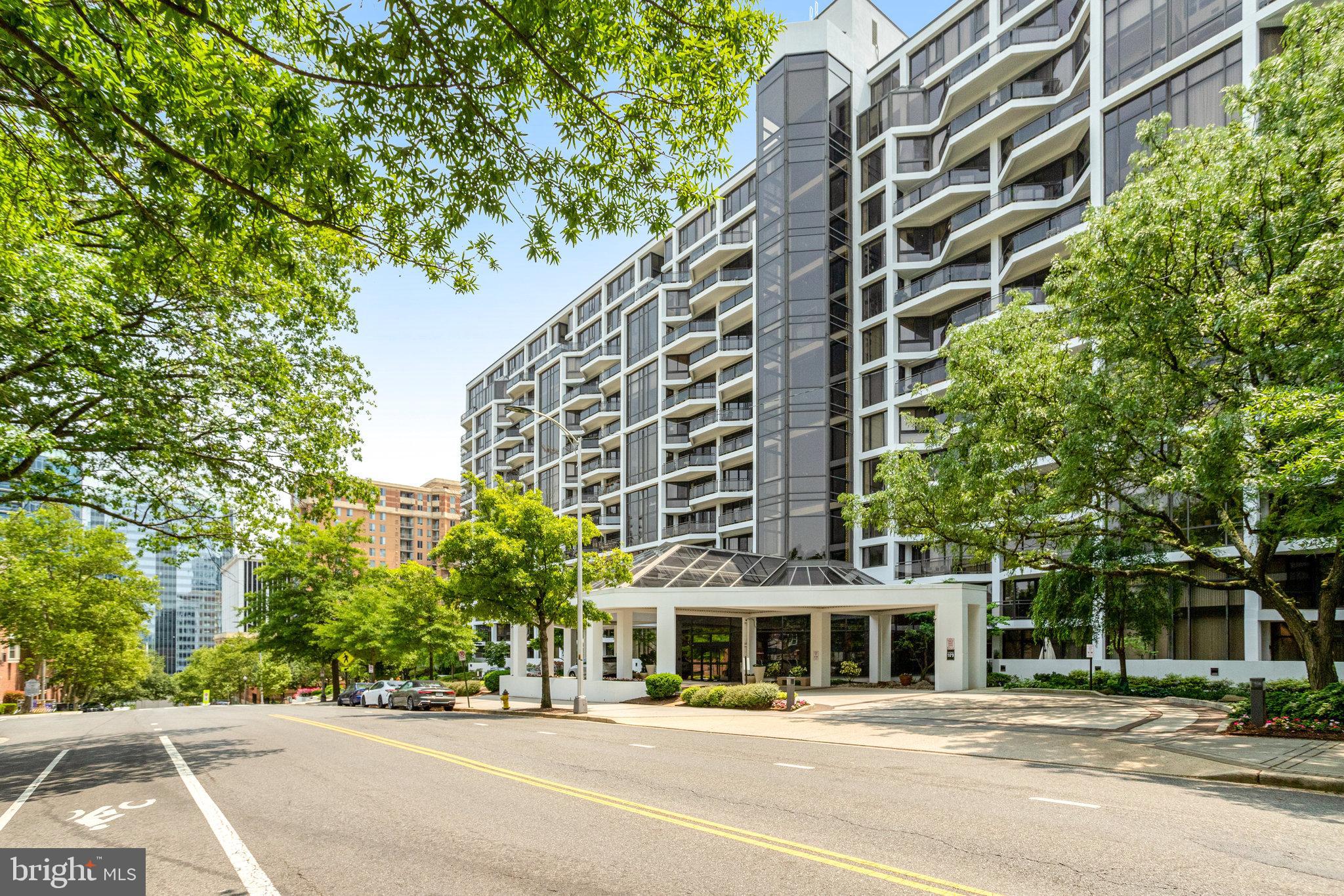 1530 Key BOULEVARD Unit: 421