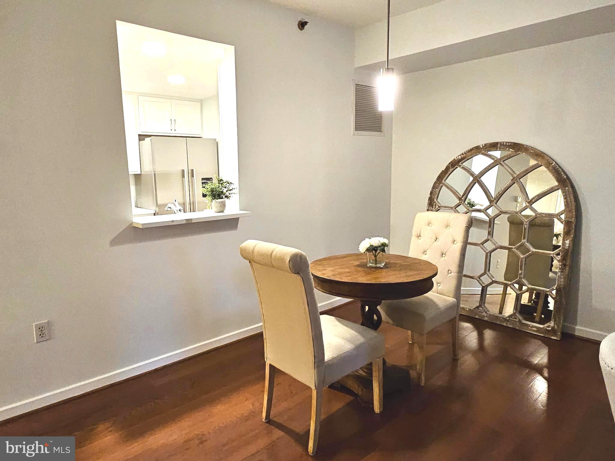 1530 Key BOULEVARD Unit: 421