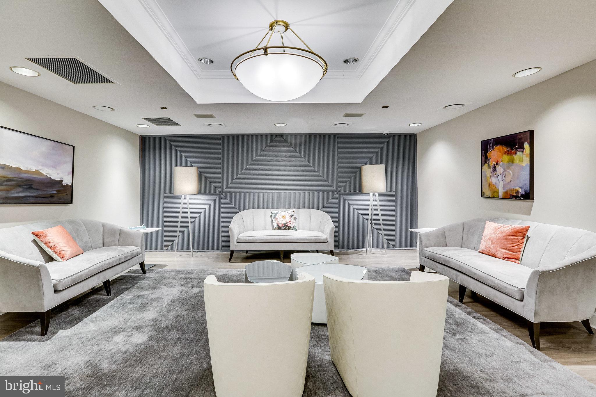 1530 Key BOULEVARD Unit: 421