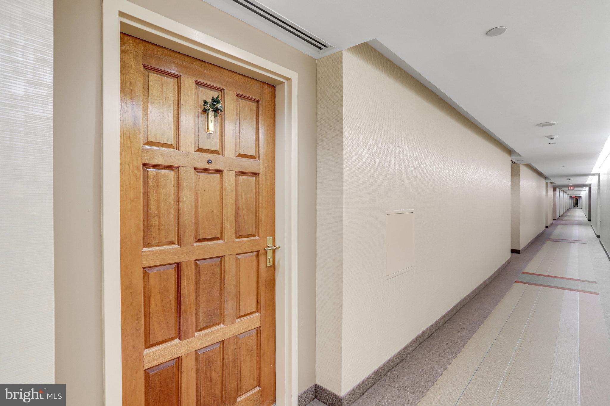 1530 Key BOULEVARD Unit: 421