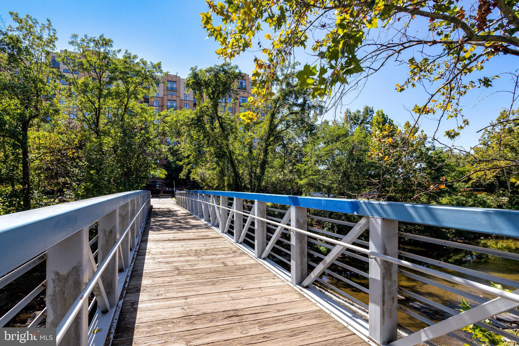 2720 S Arlington Mill DRIVE Unit: 208