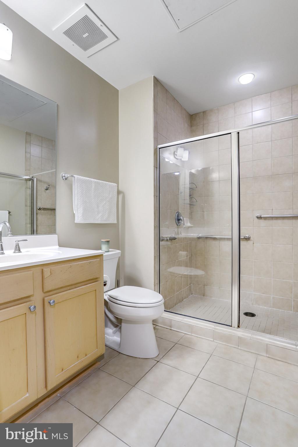2720 S Arlington Mill DRIVE Unit: 208