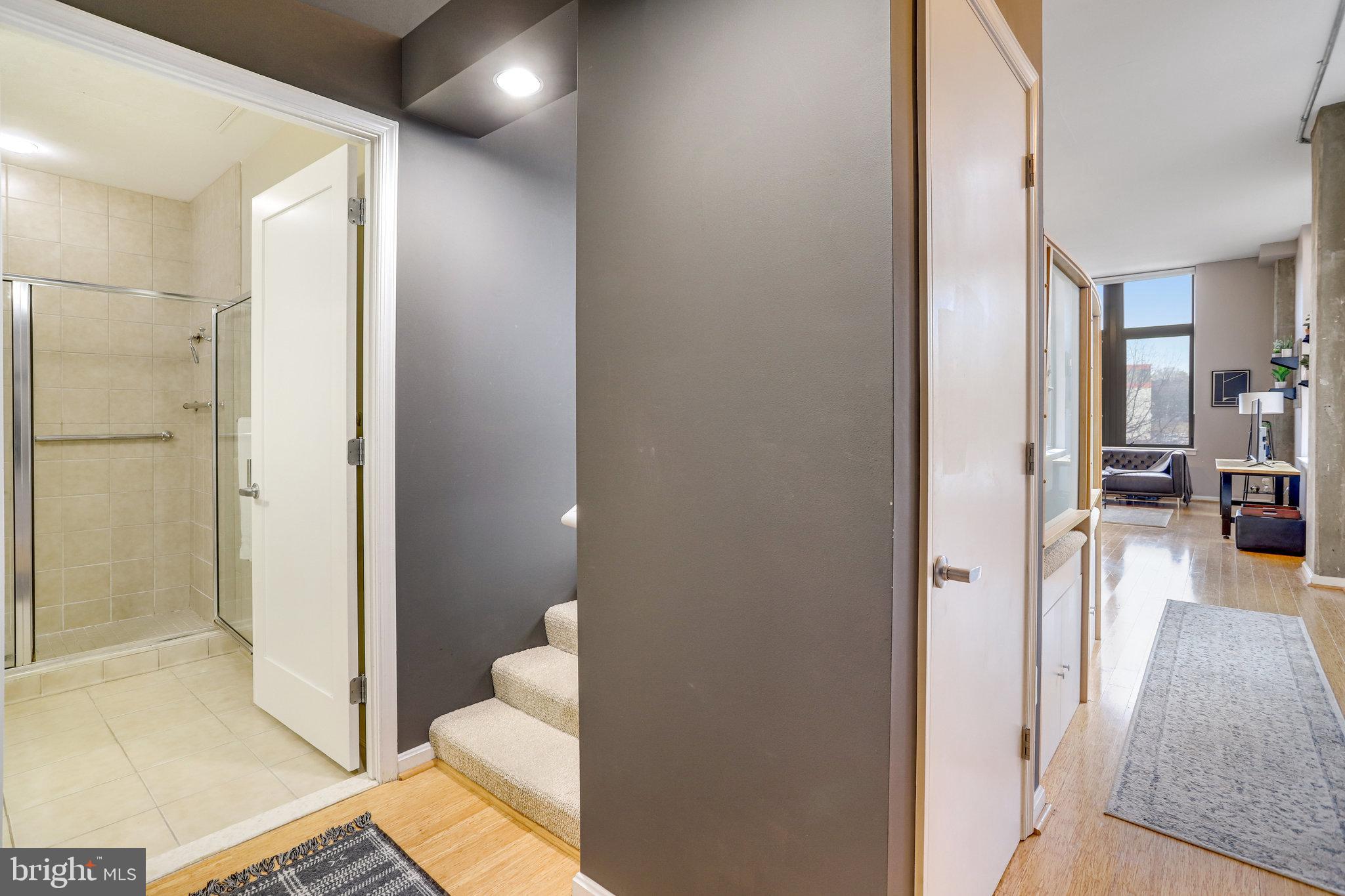 2720 S Arlington Mill DRIVE Unit: 208
