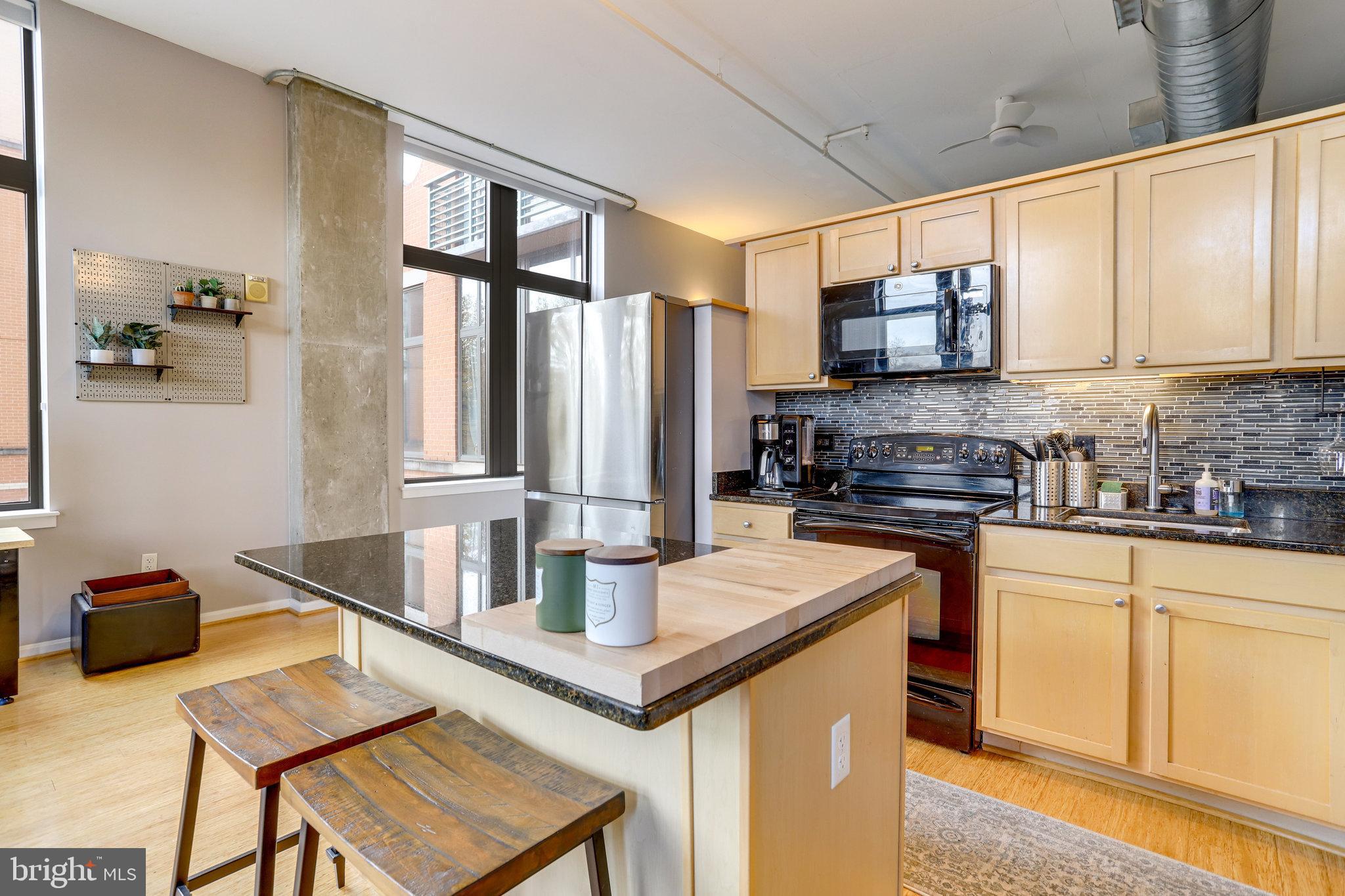 2720 S Arlington Mill DRIVE Unit: 208