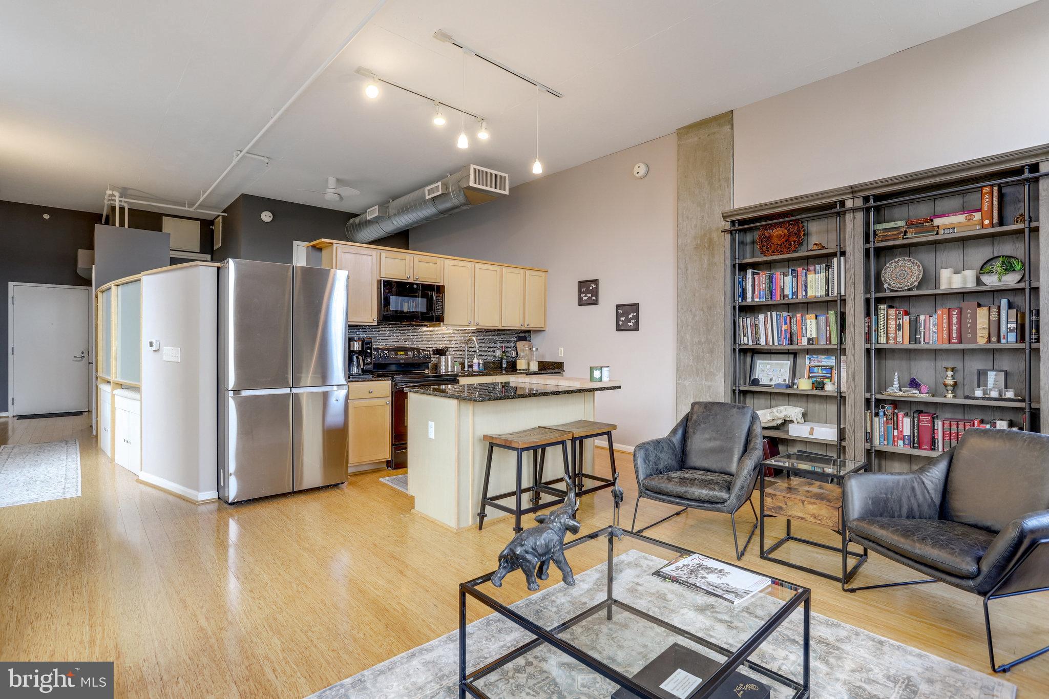 2720 S Arlington Mill DRIVE Unit: 208
