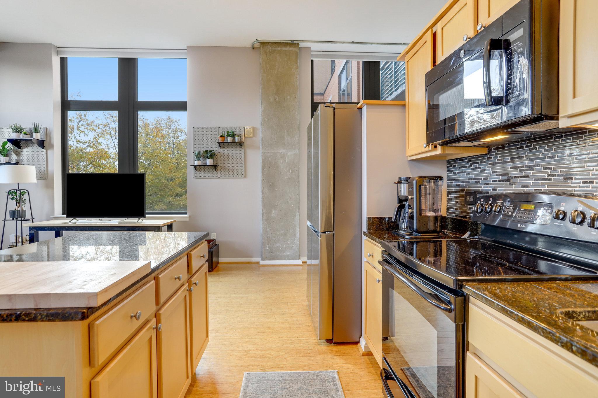 2720 S Arlington Mill DRIVE Unit: 208