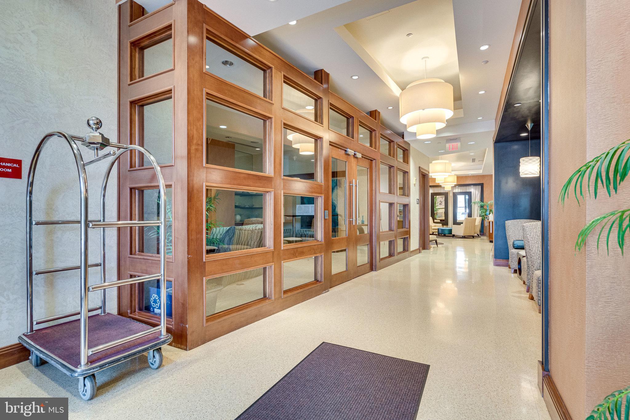 2720 S Arlington Mill DRIVE Unit: 208