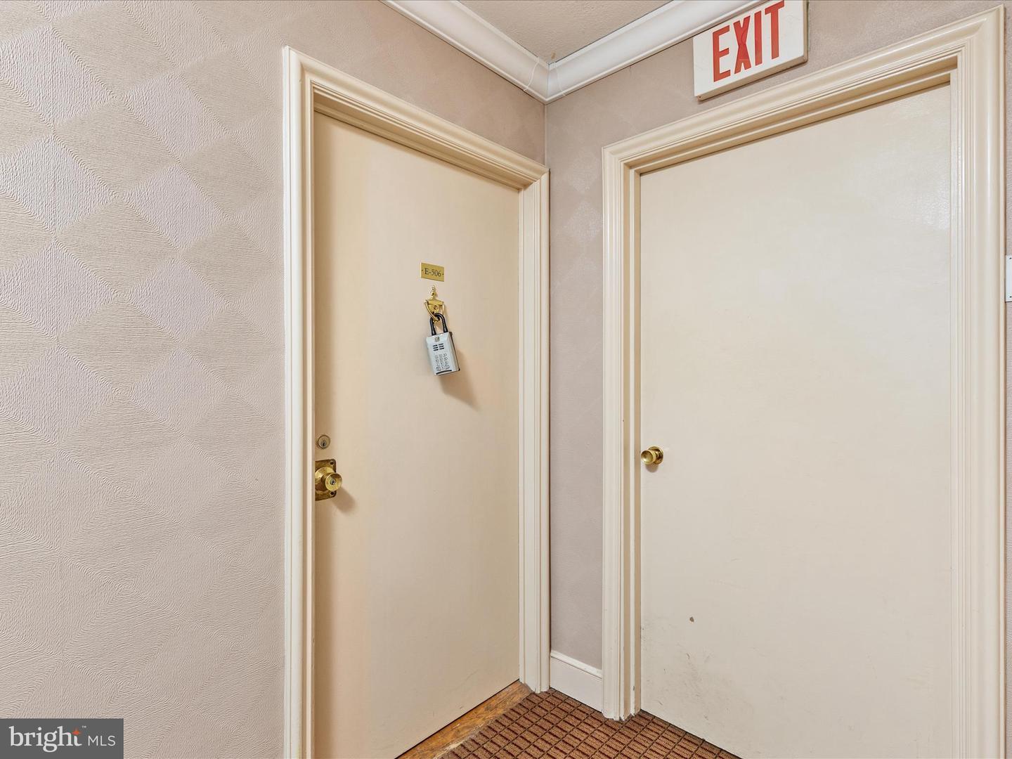 1021 Arlington BOULEVARD Unit: 506