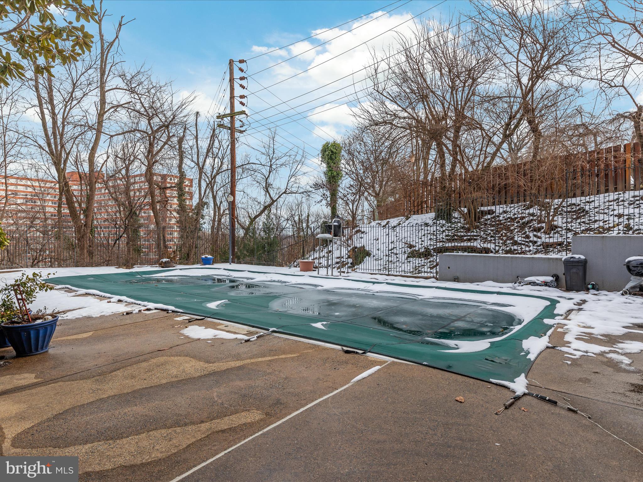 1515 S Arlington Ridge ROAD Unit: 203