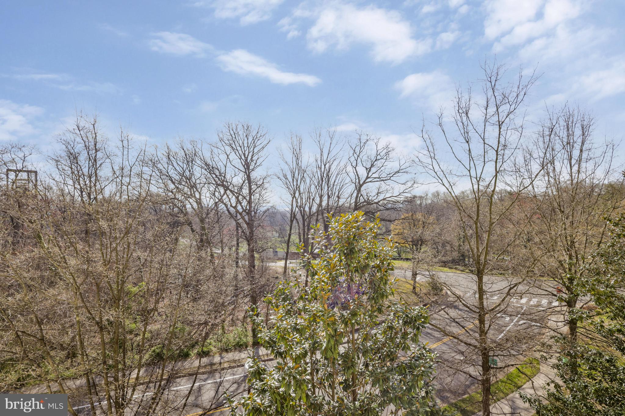1201 N Nash St #302
