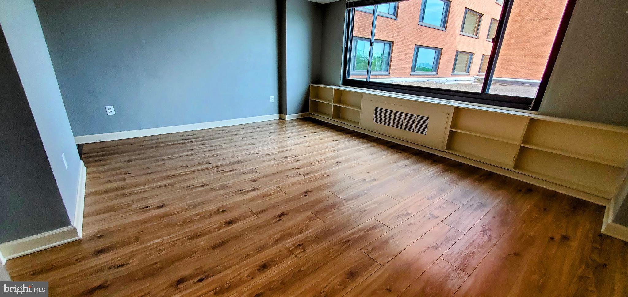 1011 Blvd #438