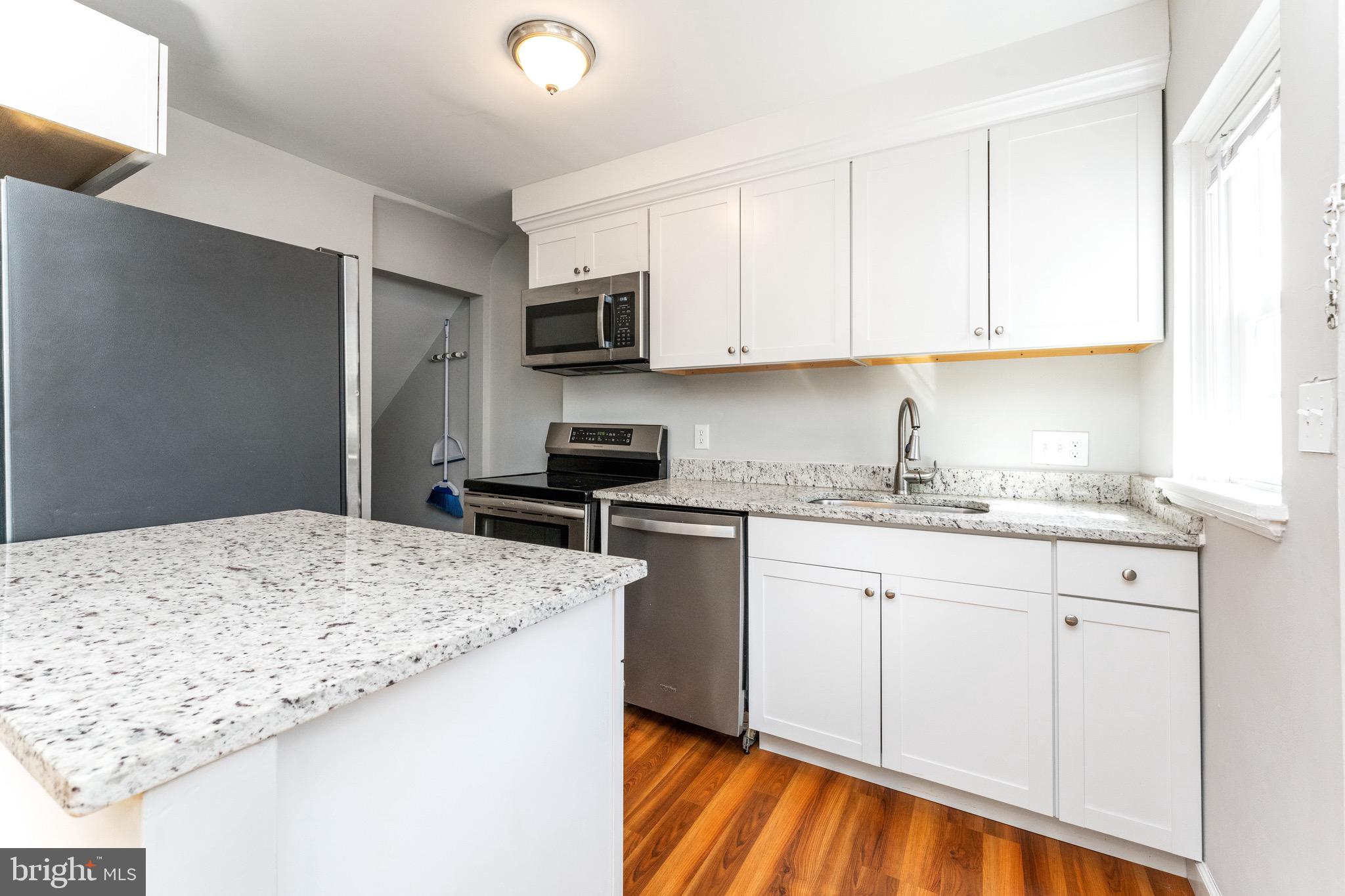 3483 S Utah St