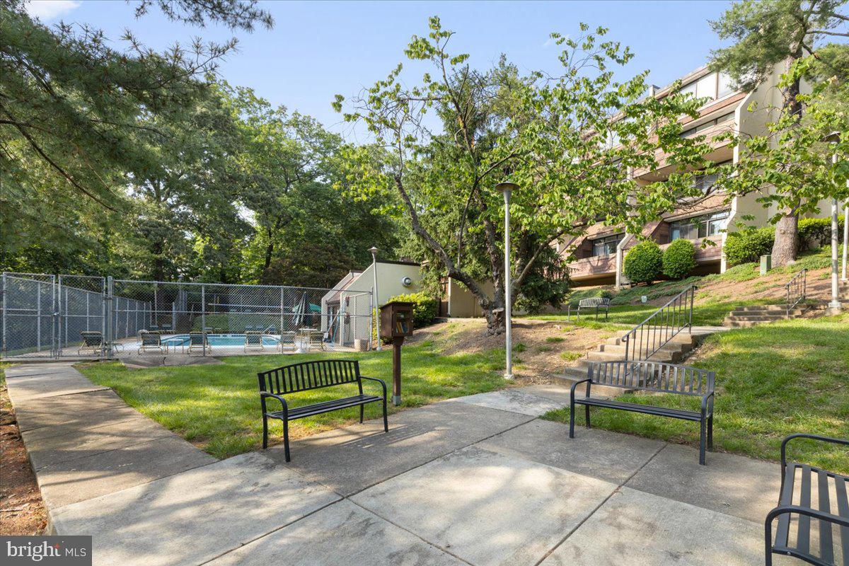 2200 S Quincy St #1