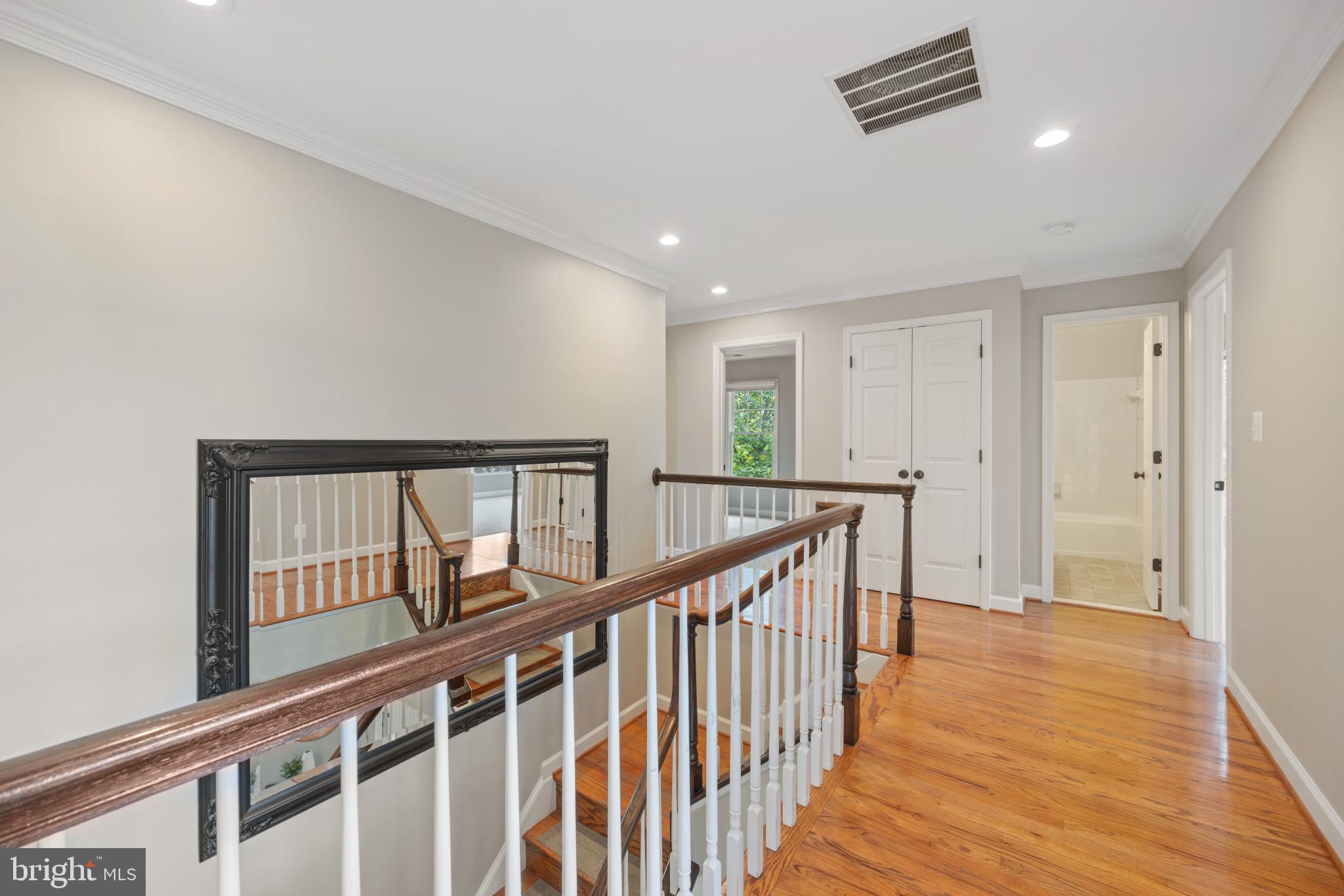2181 S Glebe Rd