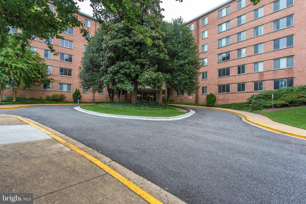 3000 Spout Run Pkwy #B502